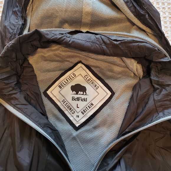 Bellfield Men's Large Windbreaker - Picture 4 of 4